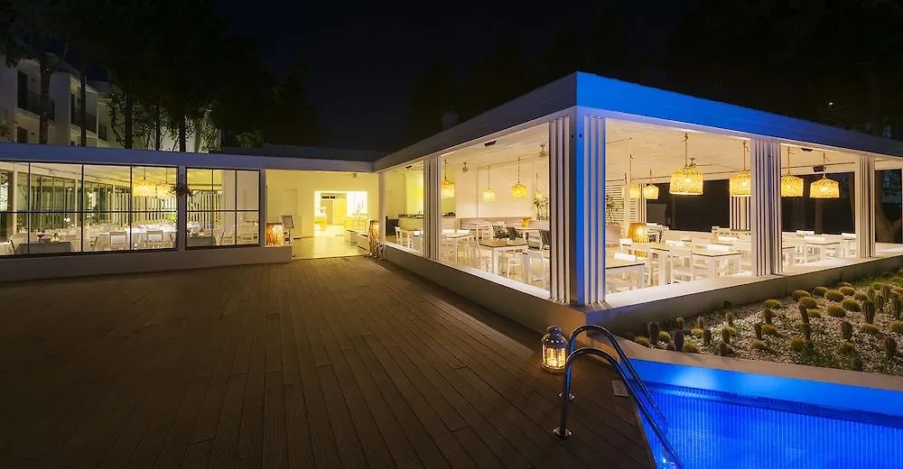 Liv Hotel By Bellazure Akyarlar Turkey